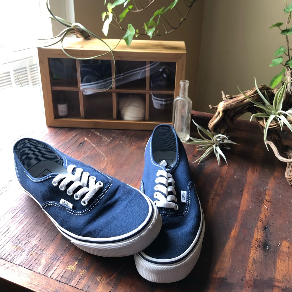 Navy blue Vans 9M 10.5W